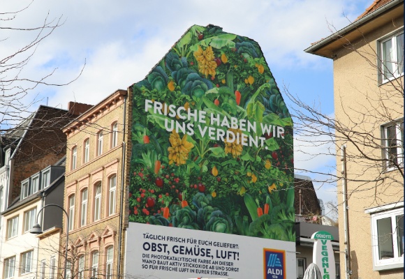 ALDI SÜD setzt auf klimaneutrale Außenwerbung