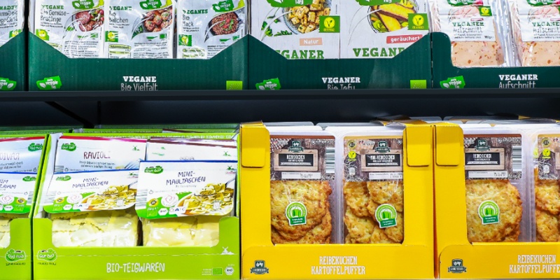 Unser aktueller Stand: 550 Bio¹ & 950 vegane² Produkte. 