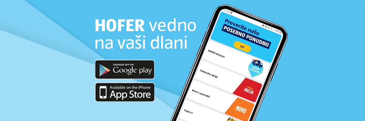 Telefon na modrem ozadju, ki na zaslonu prikazuje HOFERjevo aplikacijo in spodbuja k prenosu le te