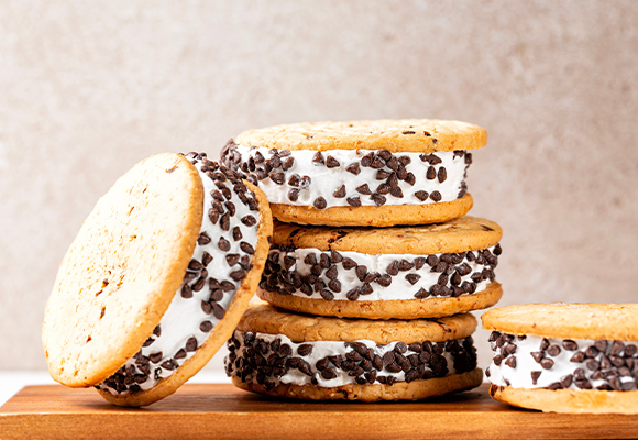 Biscotti tondi con gocce di cioccolato 320 g Grandessa