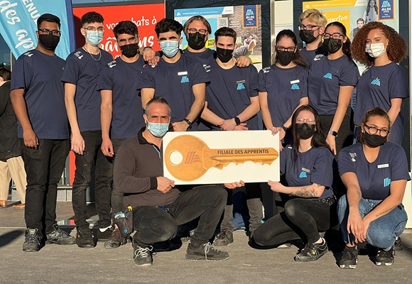 Da oggi gli apprendisti gestiscono la filiale ALDI SUISSE di Châtillens