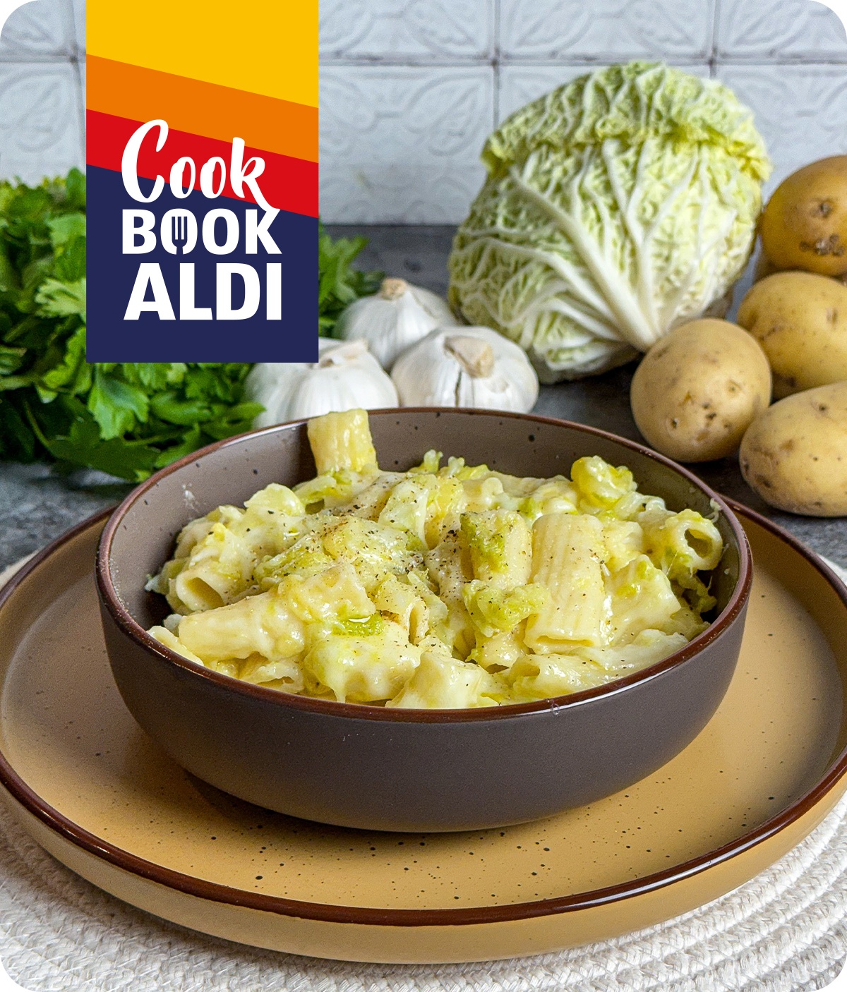 Pasta verza, patate e provola