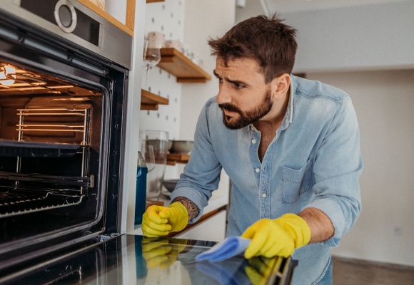 Backofen reinigen