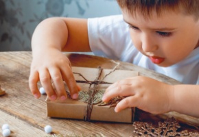 Weihnachtsbasteln mit Kindern