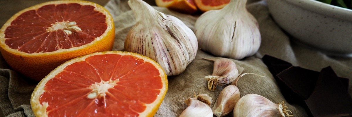 Lebensmittel-Auswahl mit Bitterstoffen 