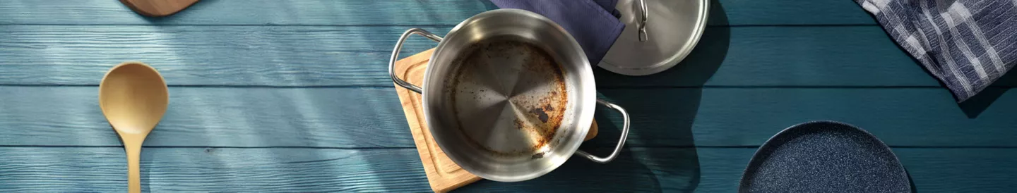 Olla quemada para aprender a quitar el quemado de ollas