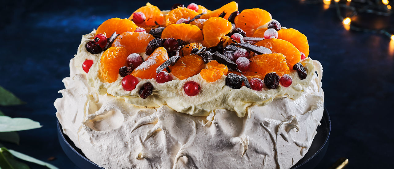 Pavlova met chocola en fruit bij ALDI