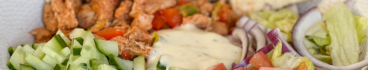 Kip shoarma bowl met pita’s 