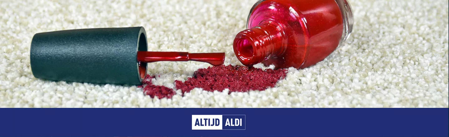 nagellak uit kleding verwijderen