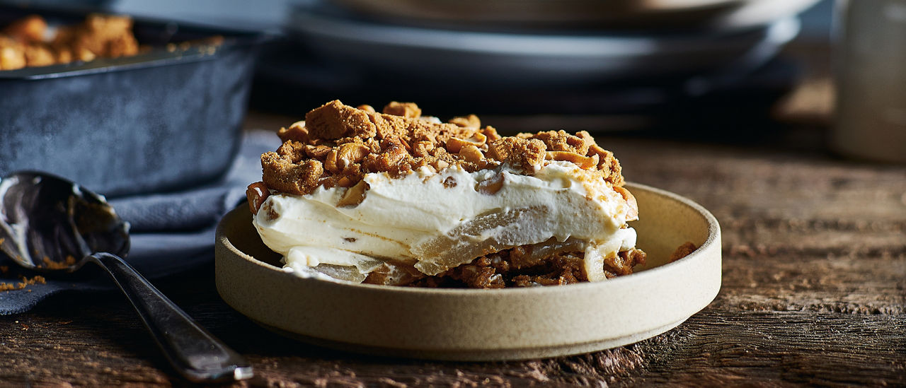 Tiramisu van Hugo frizzante gestoofde peertjes met koek/notencrunch