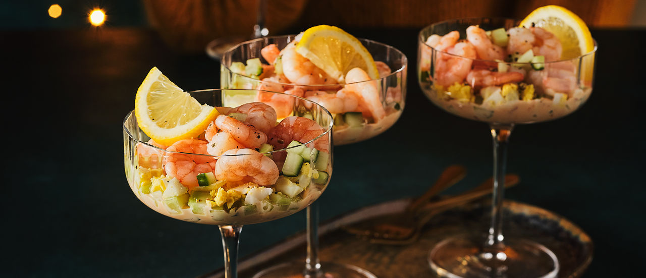 Luxe garnalencocktail van grote garnalen met pittige mayo bij ALDI