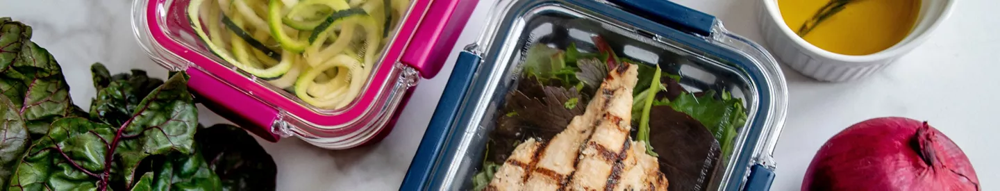 Preparación de comidas saludables en táper