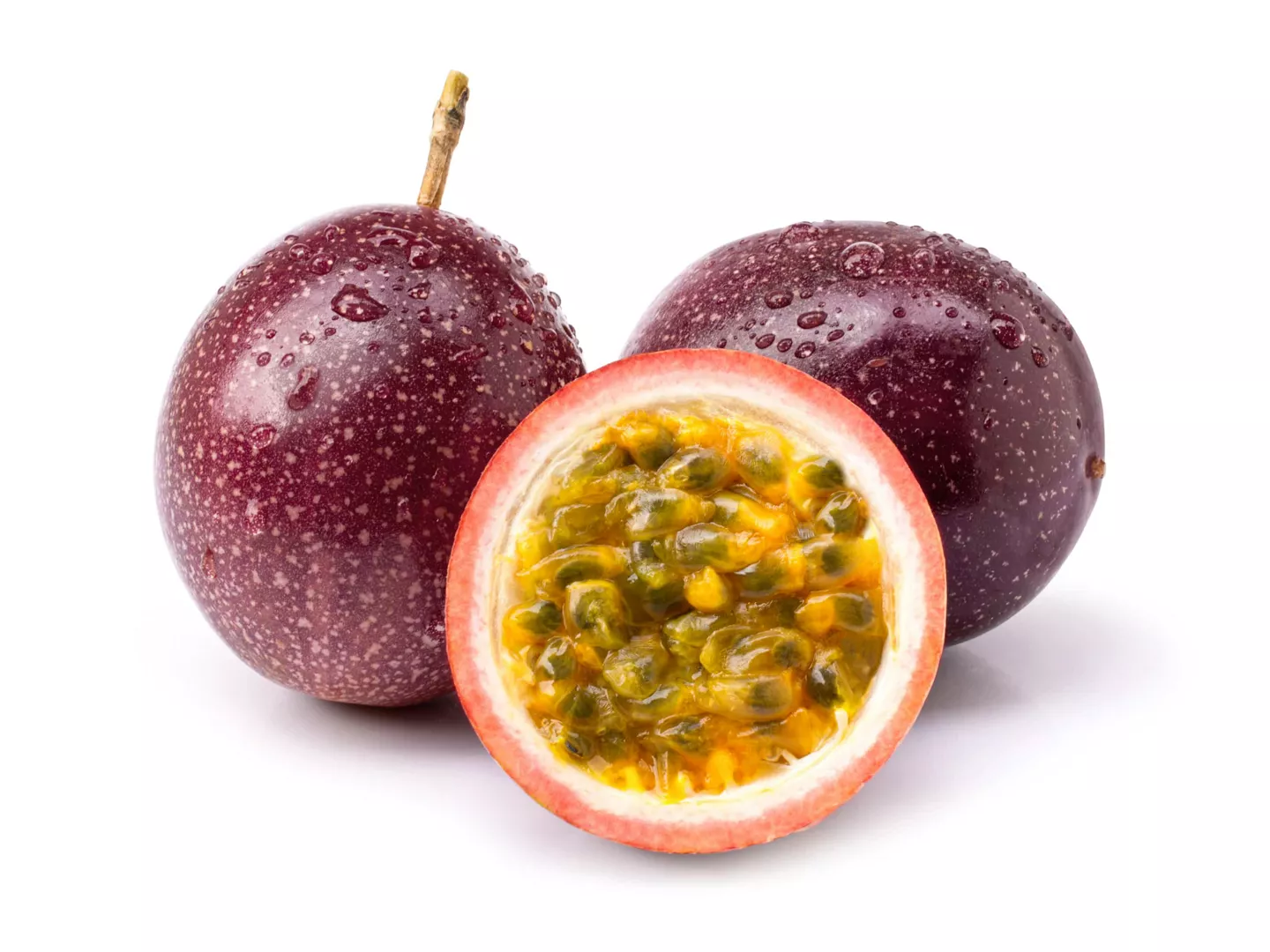 Passiflora edulis o fruta de la pasión púrpura