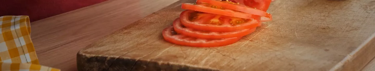 Cómo usar el tomate en ensaladas 