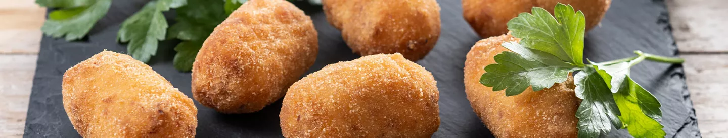 Croquetas que representan cómo hacer masa de croquetas