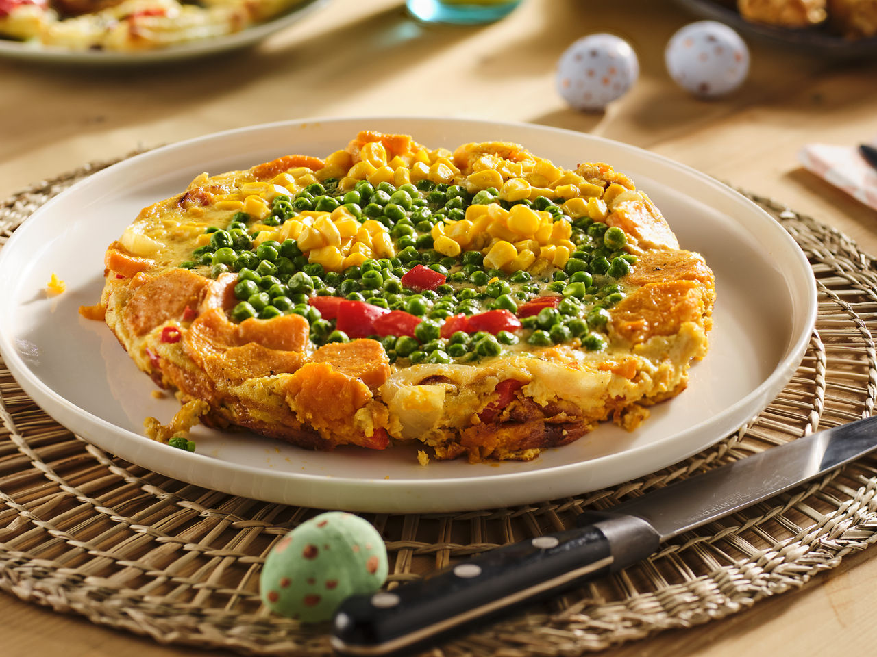 Zoete-aardappeltortilla met een gezichtje