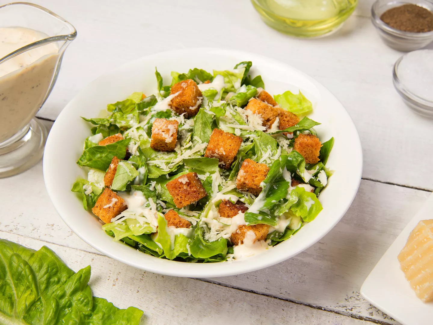 Ensalada con picatostes caseros crujientes