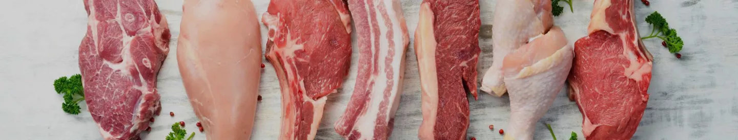 Selección de carne cruda blanca y roja