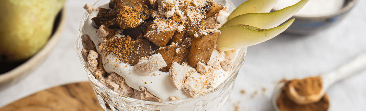 mini trifle met peer kaneel en meringue