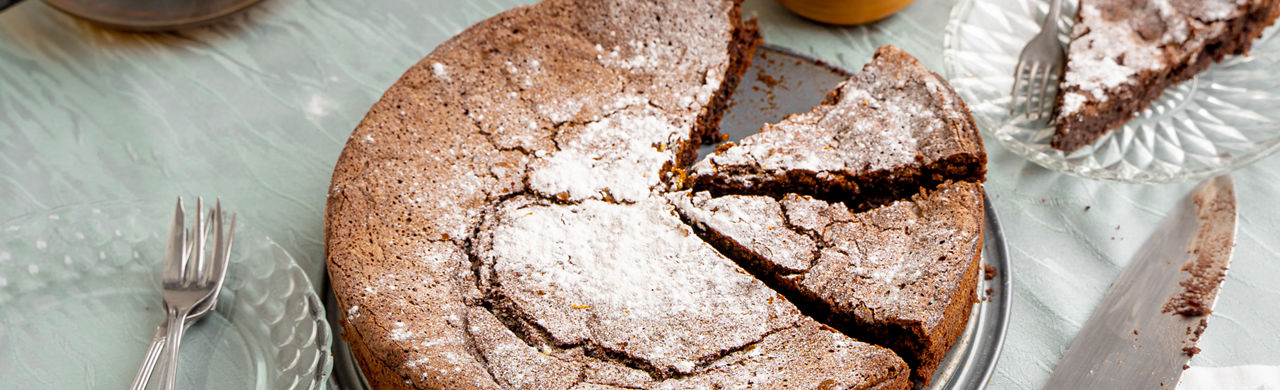 Glutenvrije taart met chocolade en mandarijn