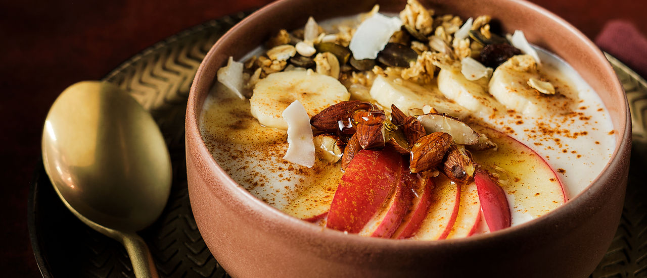 Smoothie bowl met fruit en kaneel bij ALDI