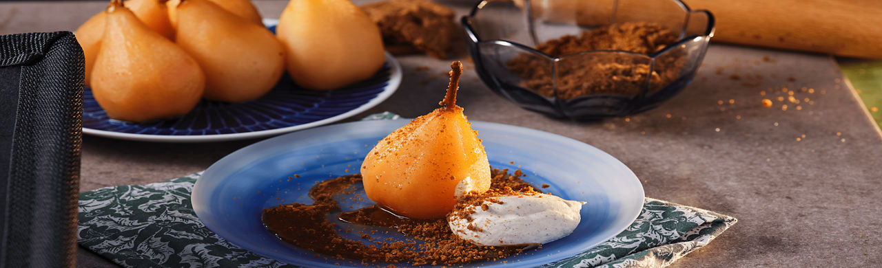 Prosecco-stoofperen kaneelroom koekkruimels 