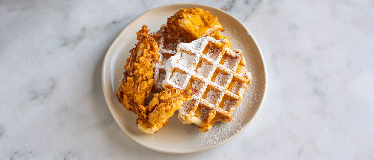 Chicken & waffles met honing 