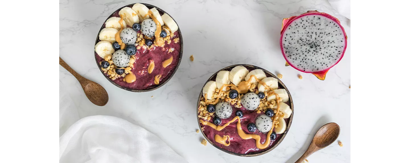 Açai bowl con frutas