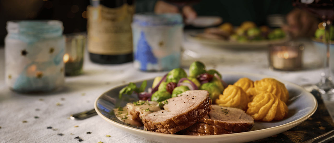 Schouderrollade met spruiten en pommes duchesse