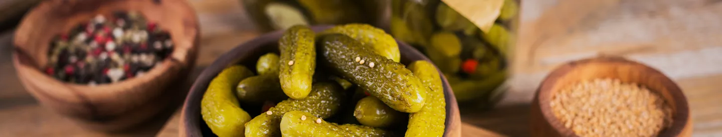 Pepinillos en vinagre hechos en casa