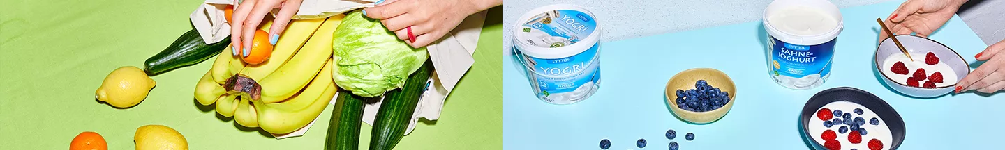 Links eine umgefallene Einkaufstasche mit Obst und Gemüse, rechts bereitet eine Person Joghurtbowls zu.