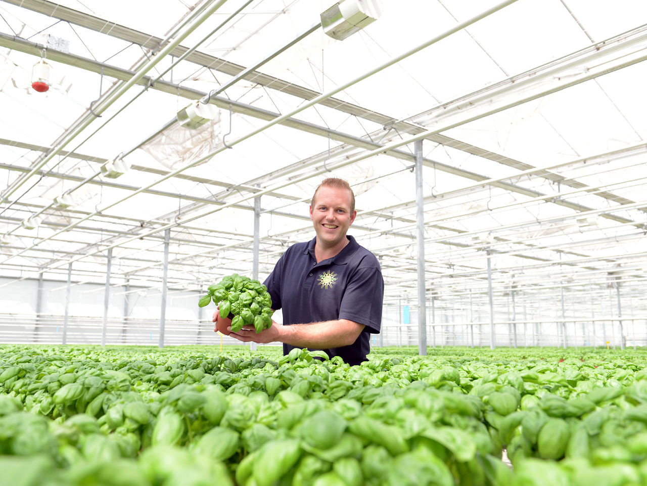 Teler Erik Buysman uit West-Friesland met zijn Nederlandse versgeplukte kruiden voor ALDI