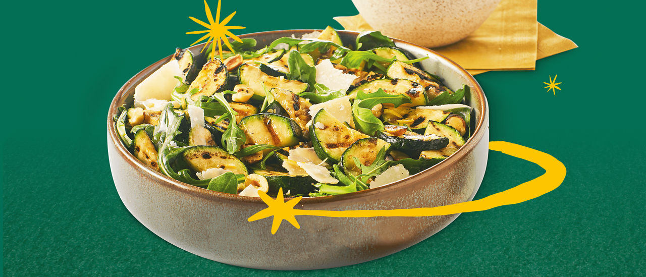 Gourmetsalade: gegrilde courgette met Parmezaanse kaas, citroen en hazelnoot bij ALDI