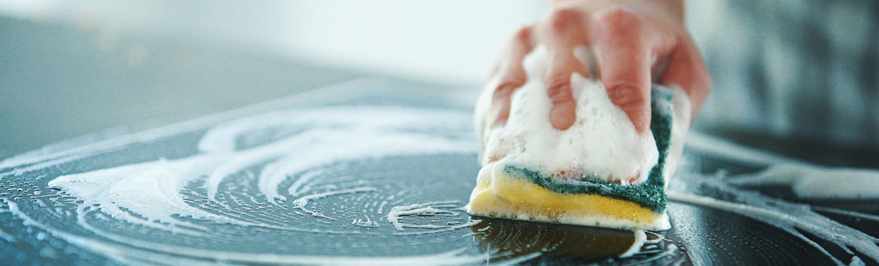 badkamer schoonmaken azijn en afwasmiddel