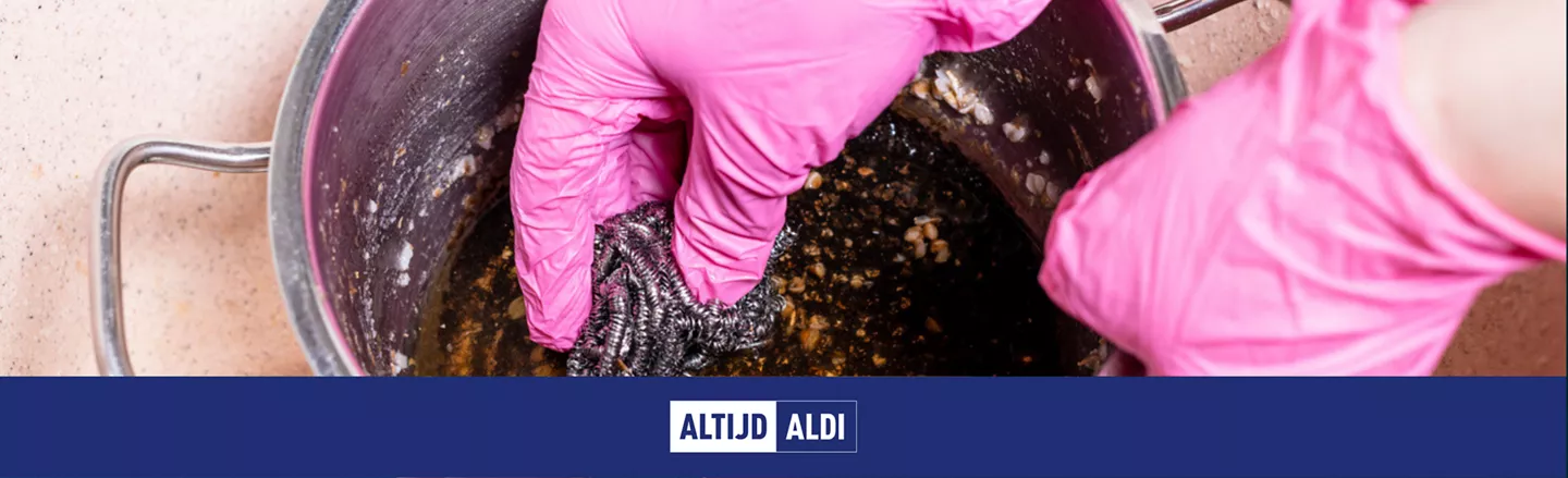 aangebrande pan schoonmaken