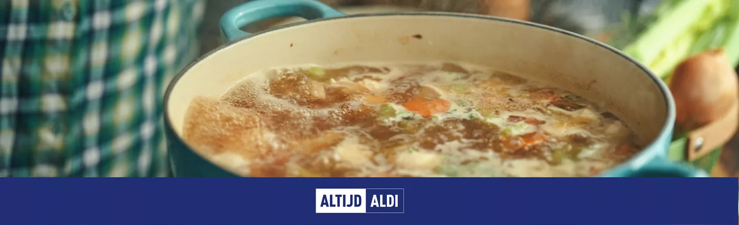 Maaltijdsoep met noedels 