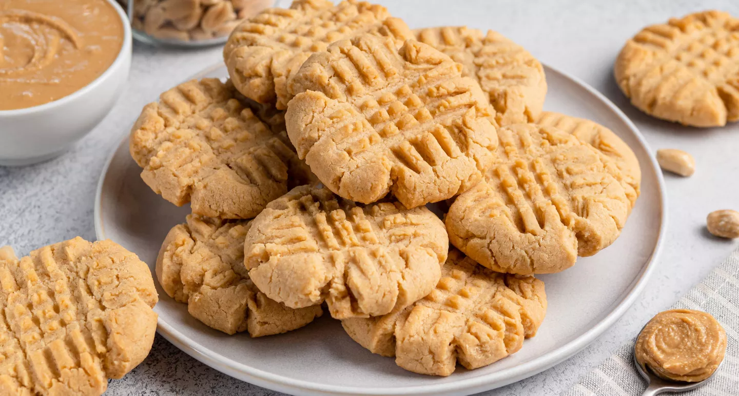 Galletas caseras con crema de cacahuete