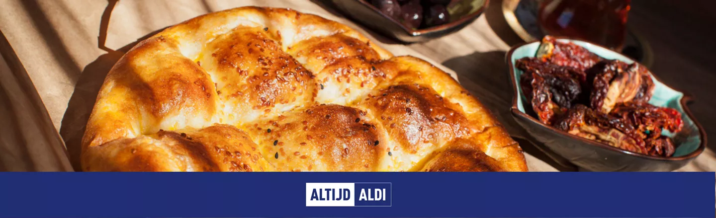 Turks brood met tapenade 