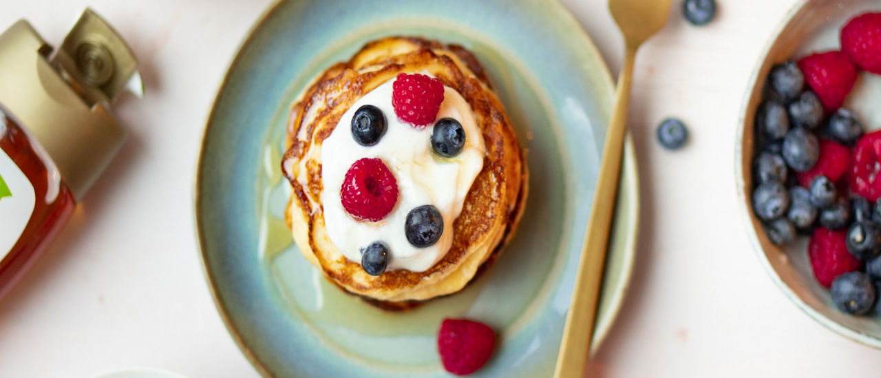 Luchtige kwarkpannenkoekjes met fruit