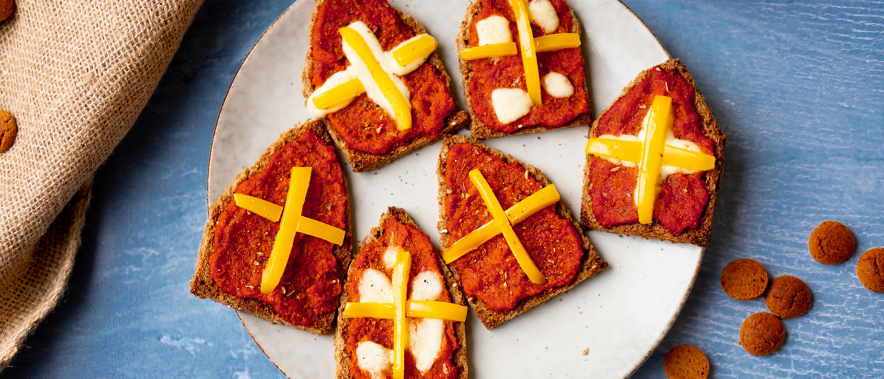 Gezonde Sinterklaas-snack: pizza toast met verstopte groenten bij ALDI