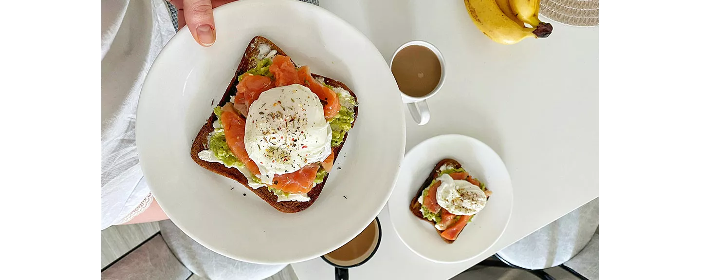 Imagen de un desayuno saludable para tener energía