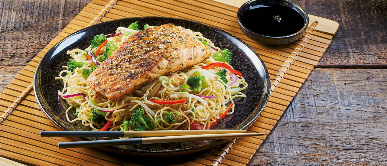 Gemarineerde zalm met wokgroenten van ALDI