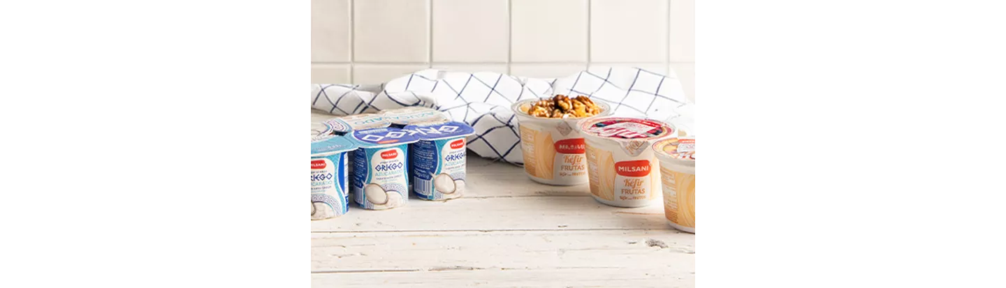 Yogures griegos y kéfir de frutas de ALDI