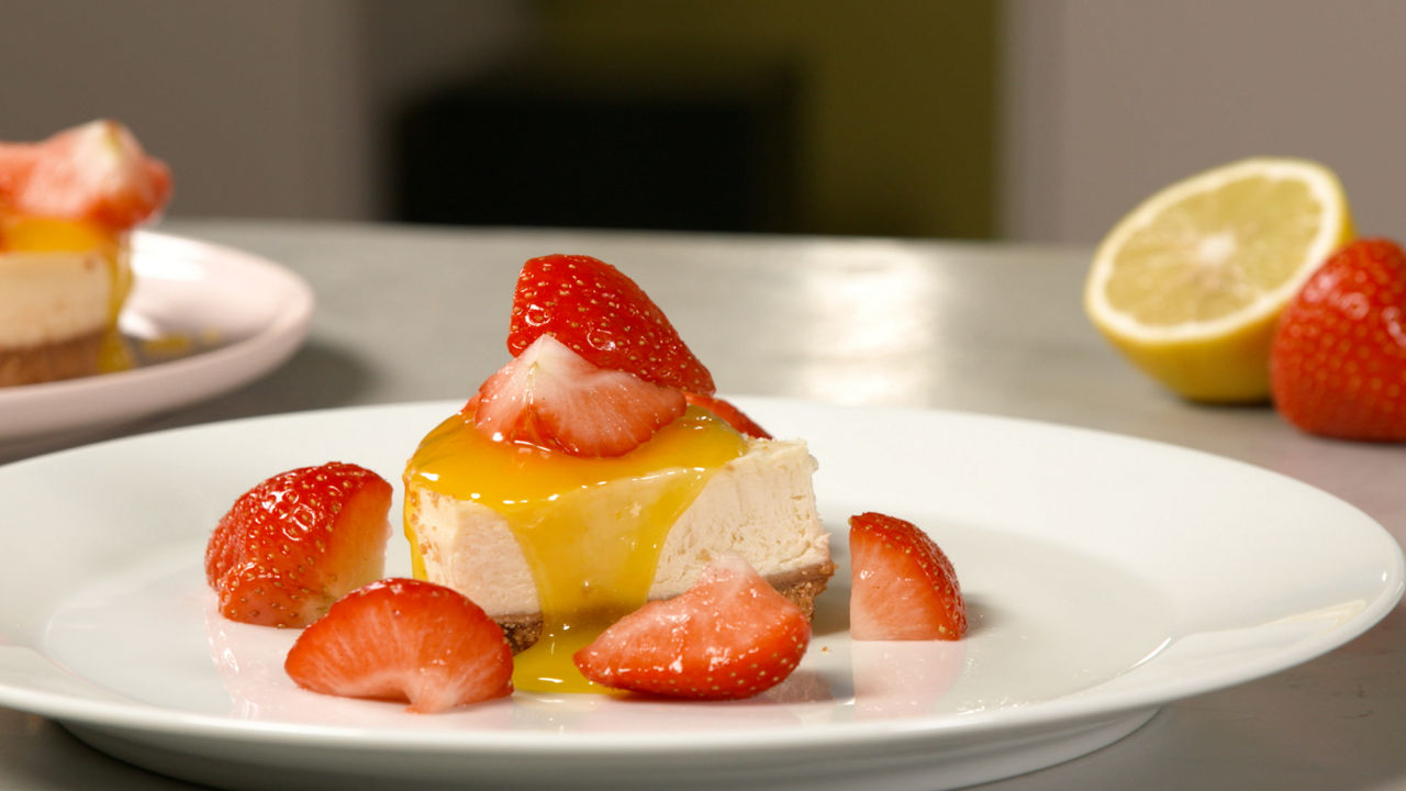 Cheesecake met lemoncurd en aardbeien