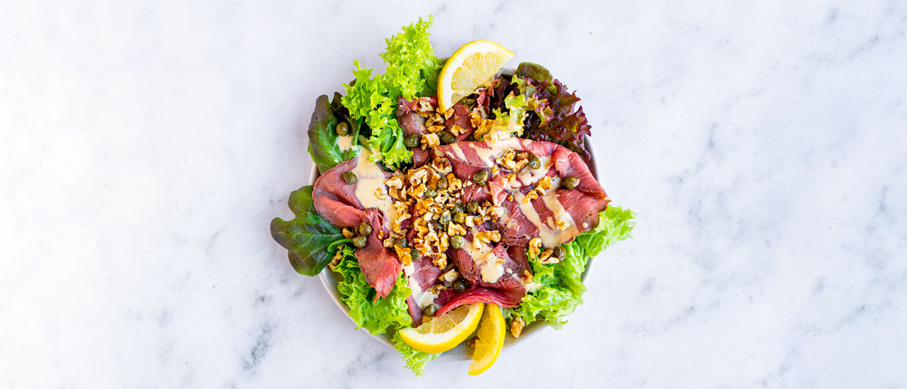 Italiaanse carpacciosalade met tonnato-saus bij ALDI