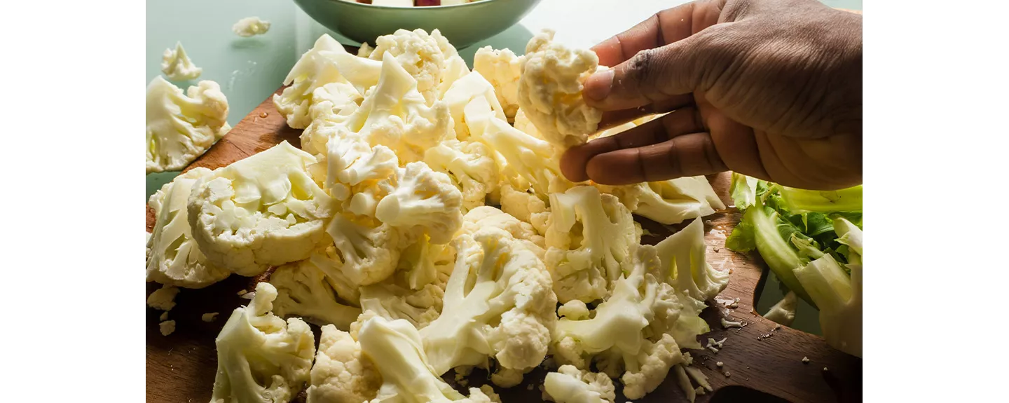 Tortitas de coliflor y bacalao como idea de cena ligera