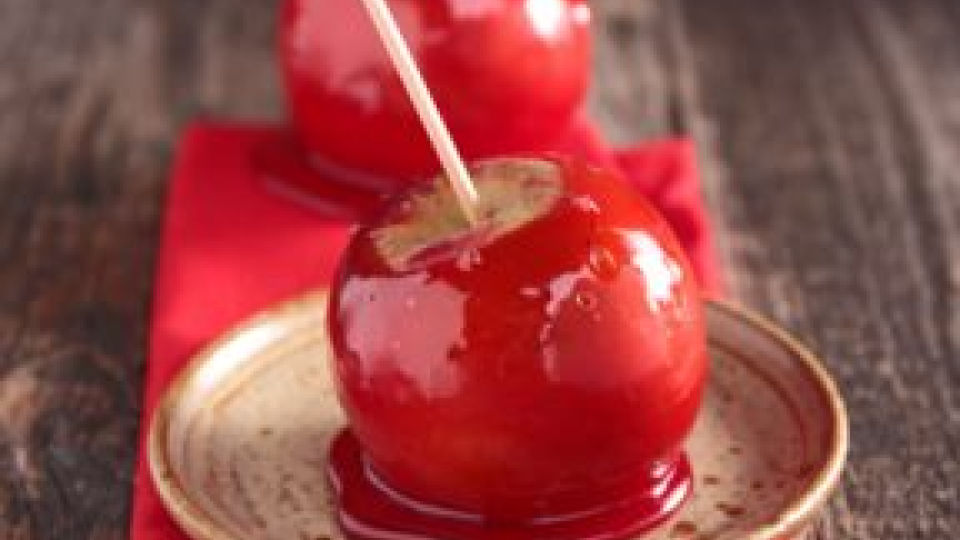 Idée Saint-Valentin n°3 : croquer à deux dans les pommes