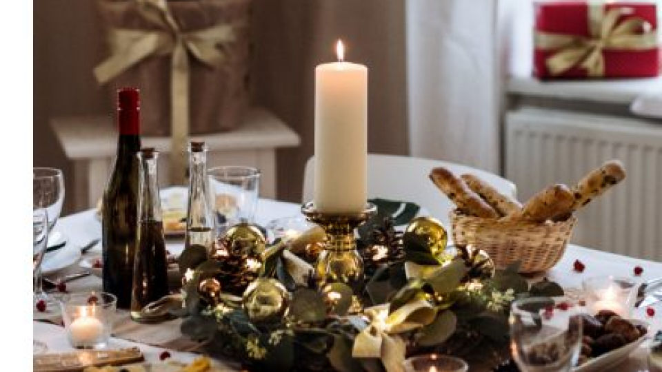La déco de table du Réveillon tradi-chic