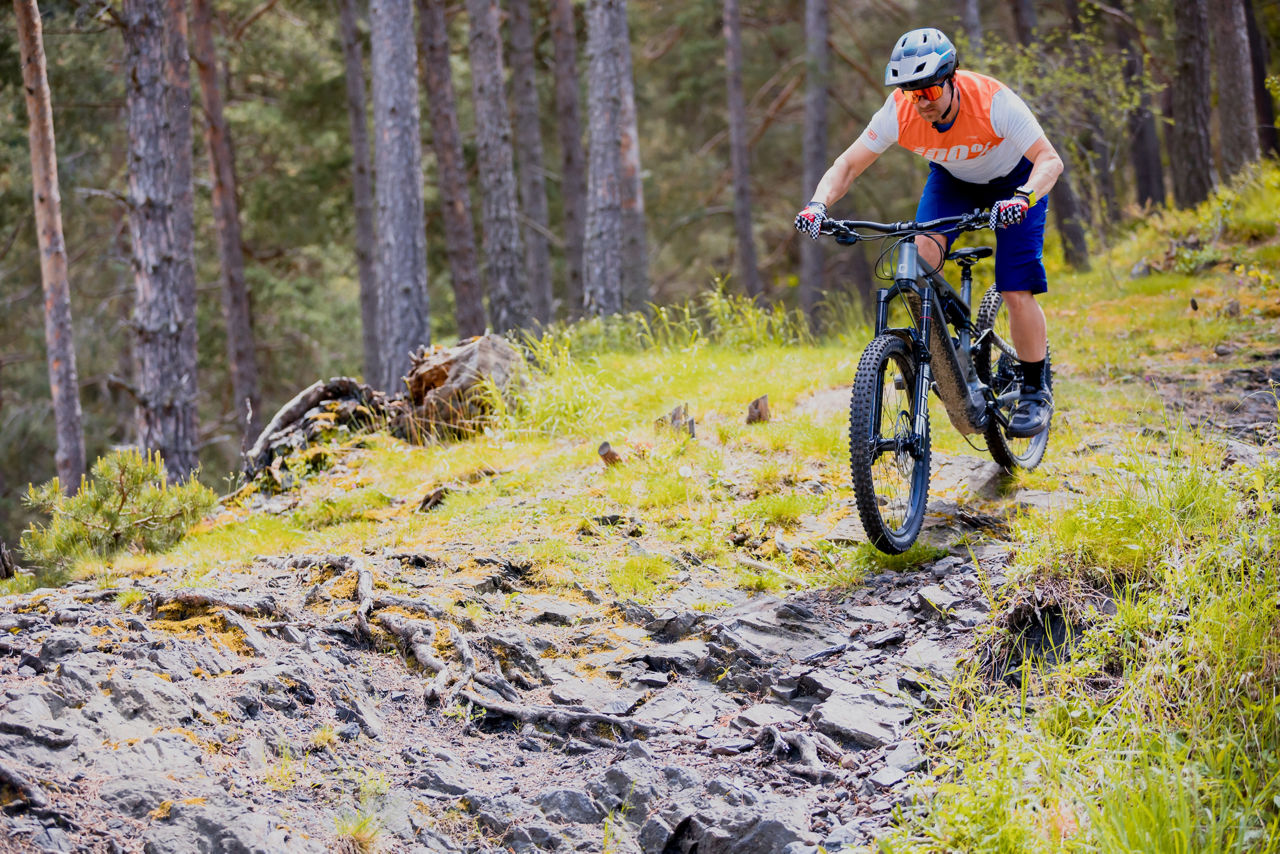 /content/dam/visitandorra/ca/assets/images/què-fer/natura/andorra-sports-training-country/entrenaments-outdoor-a-andorra/0206211450_BIKES Andorra (Qucut)__MG_7298.jpg