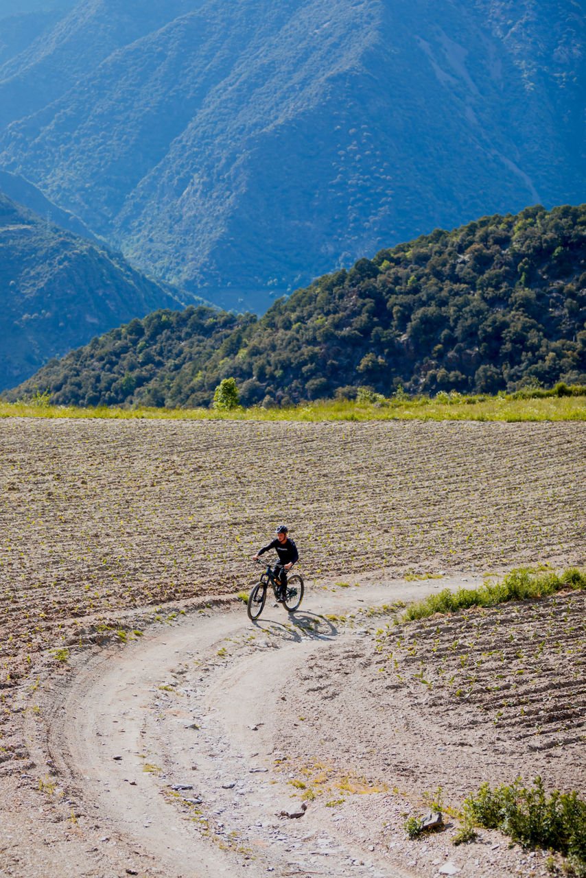 /content/dam/visitandorra/ca/assets/images/què-fer/natura/andorra-sports-training-country/entrenaments-outdoor-a-andorra/0306211808_BIKES Andorra (Qucut)__MG_8435.jpg